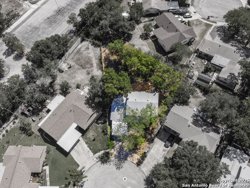 property viewer photo 32