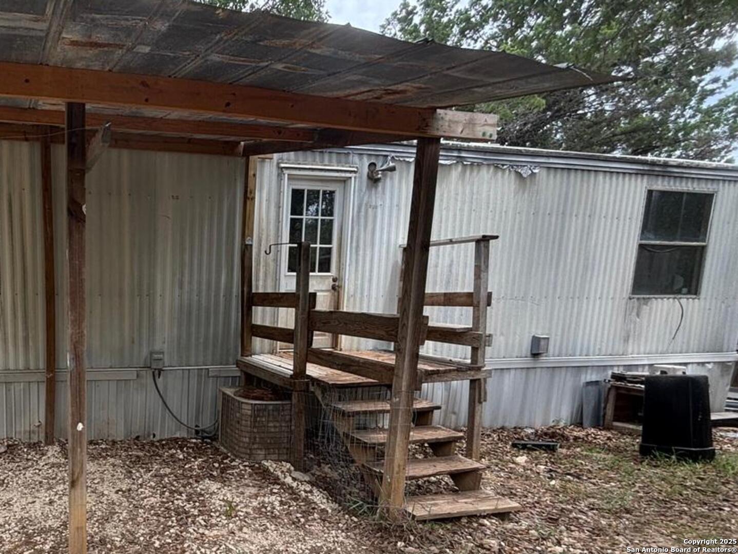 main property photo 21