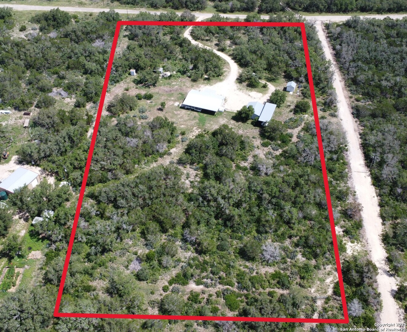 main property photo 23