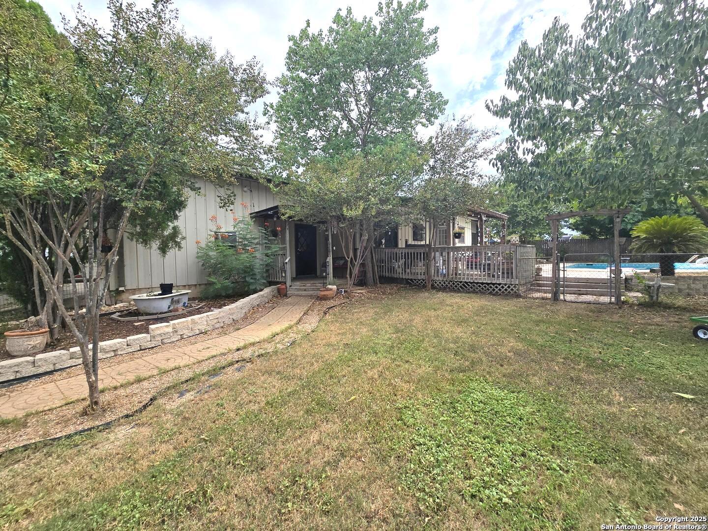 main property photo 25