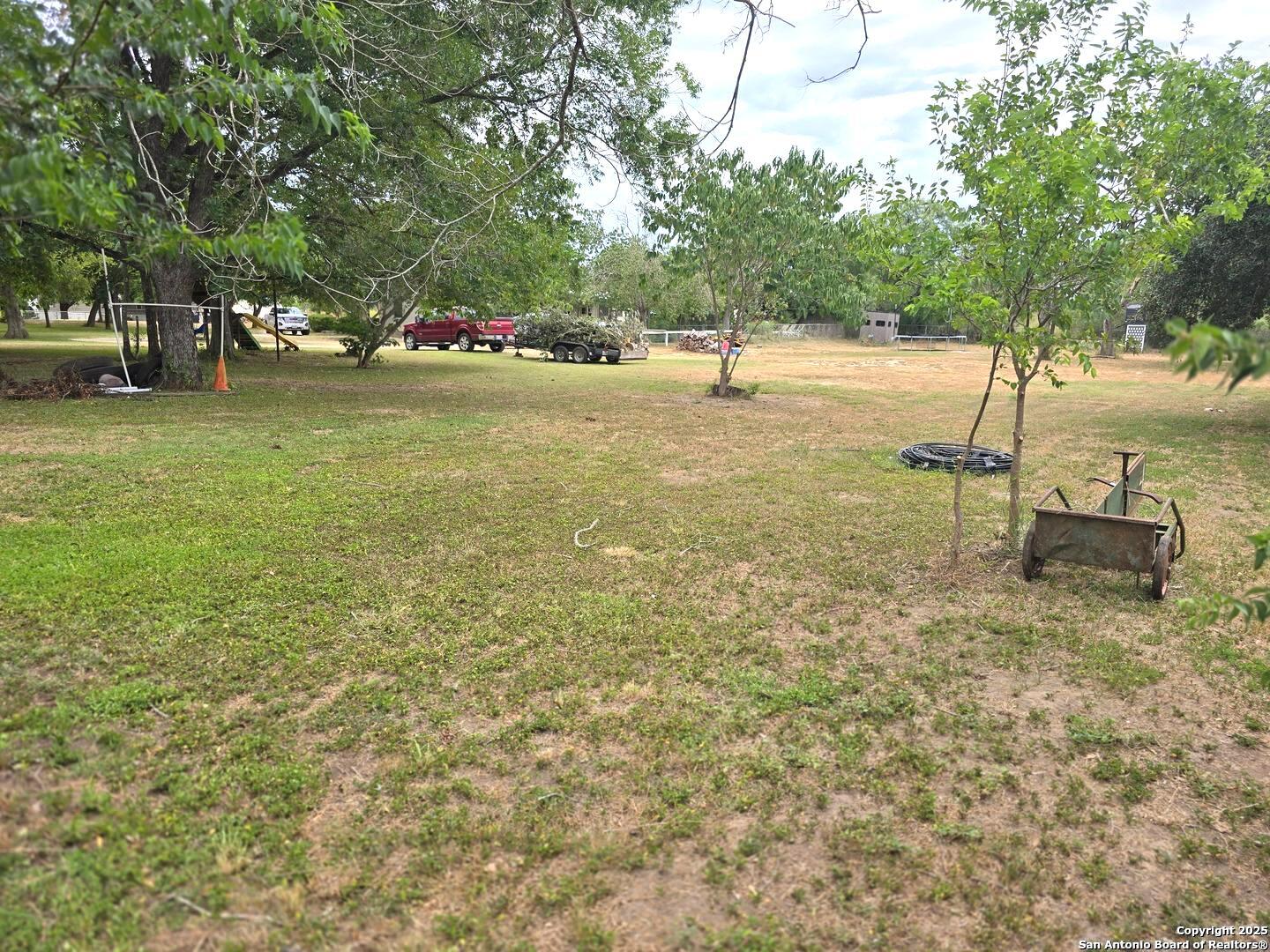 main property photo 28