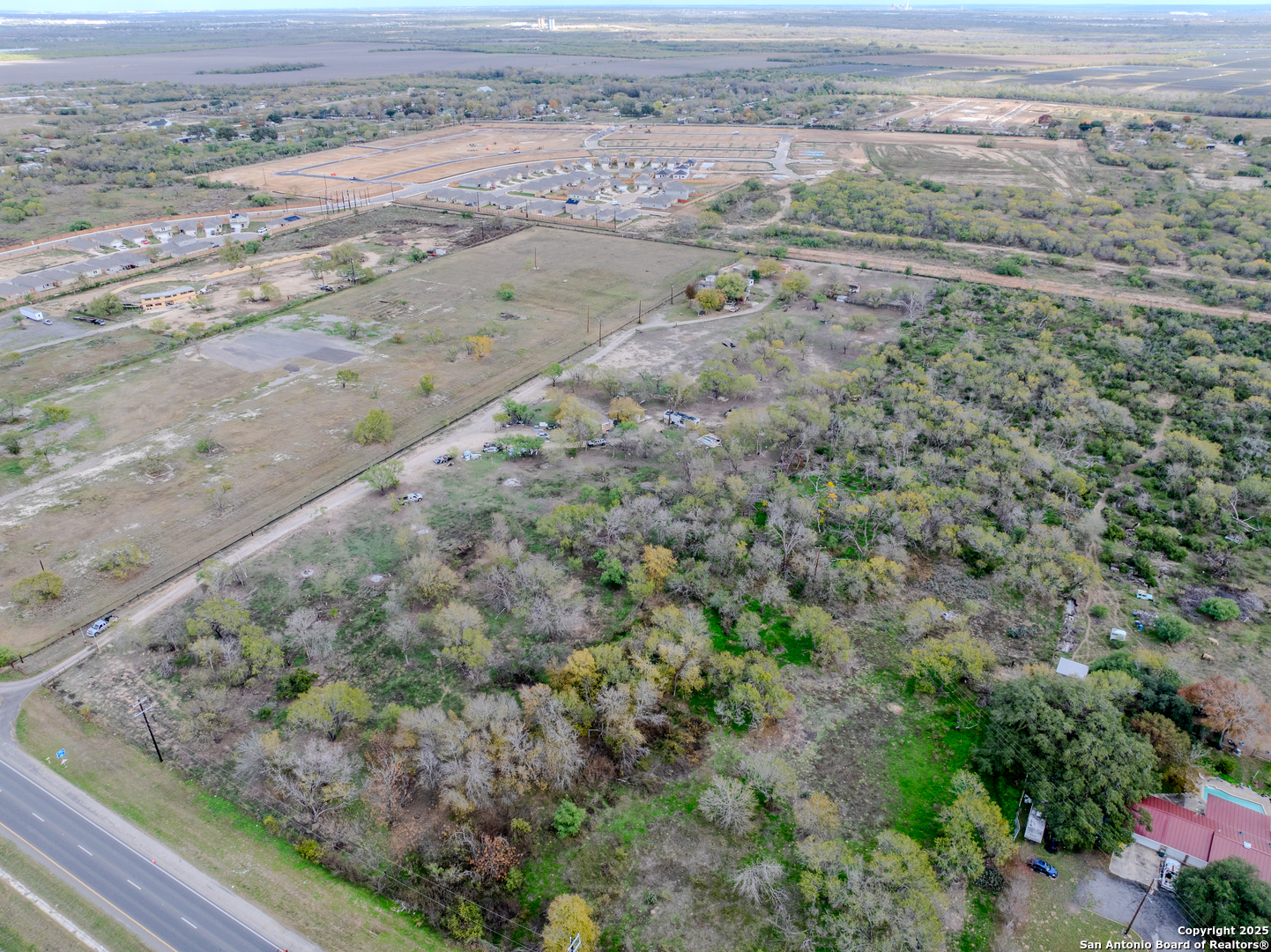 main property photo 10