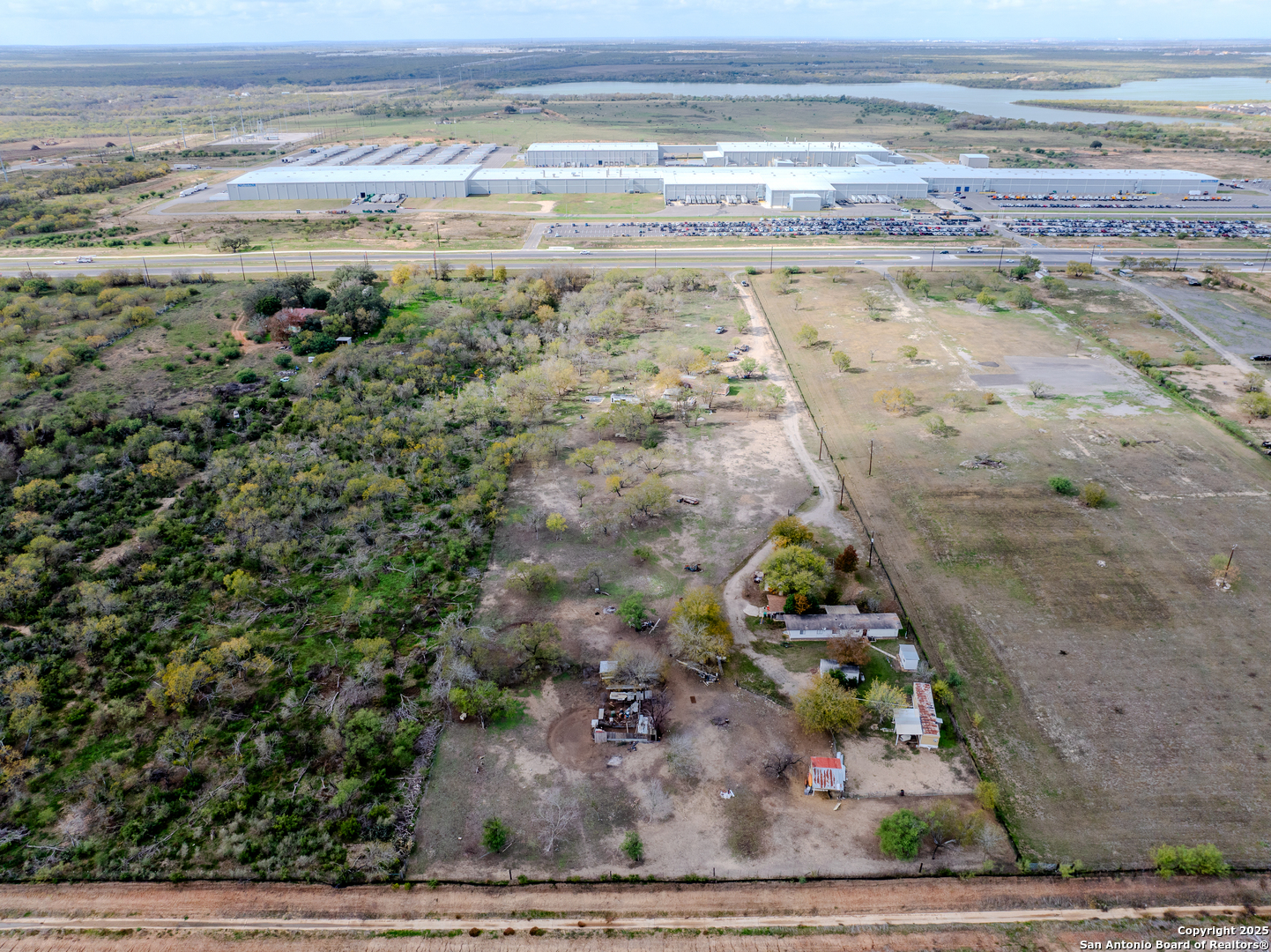 main property photo 9