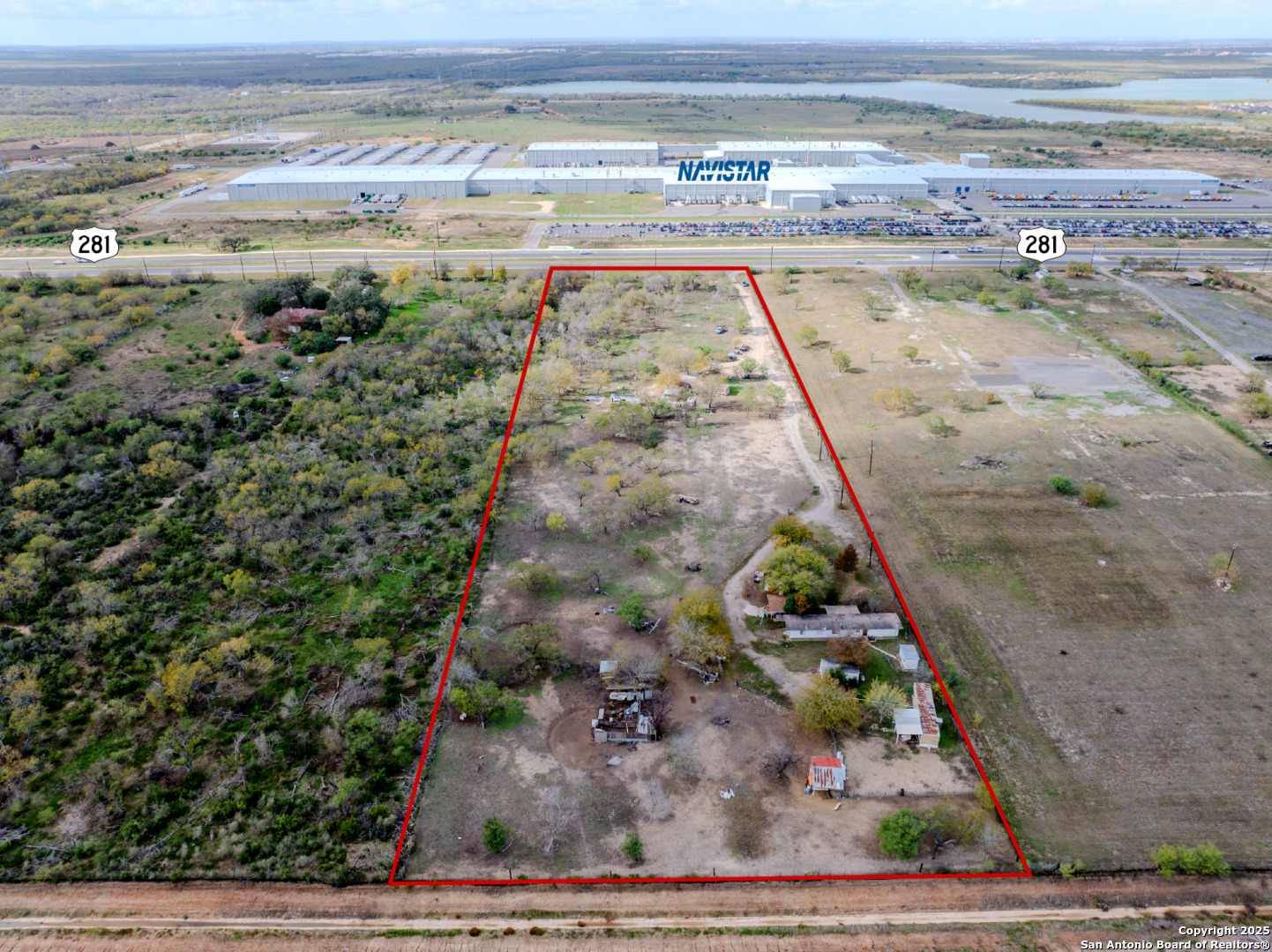 main property photo 3