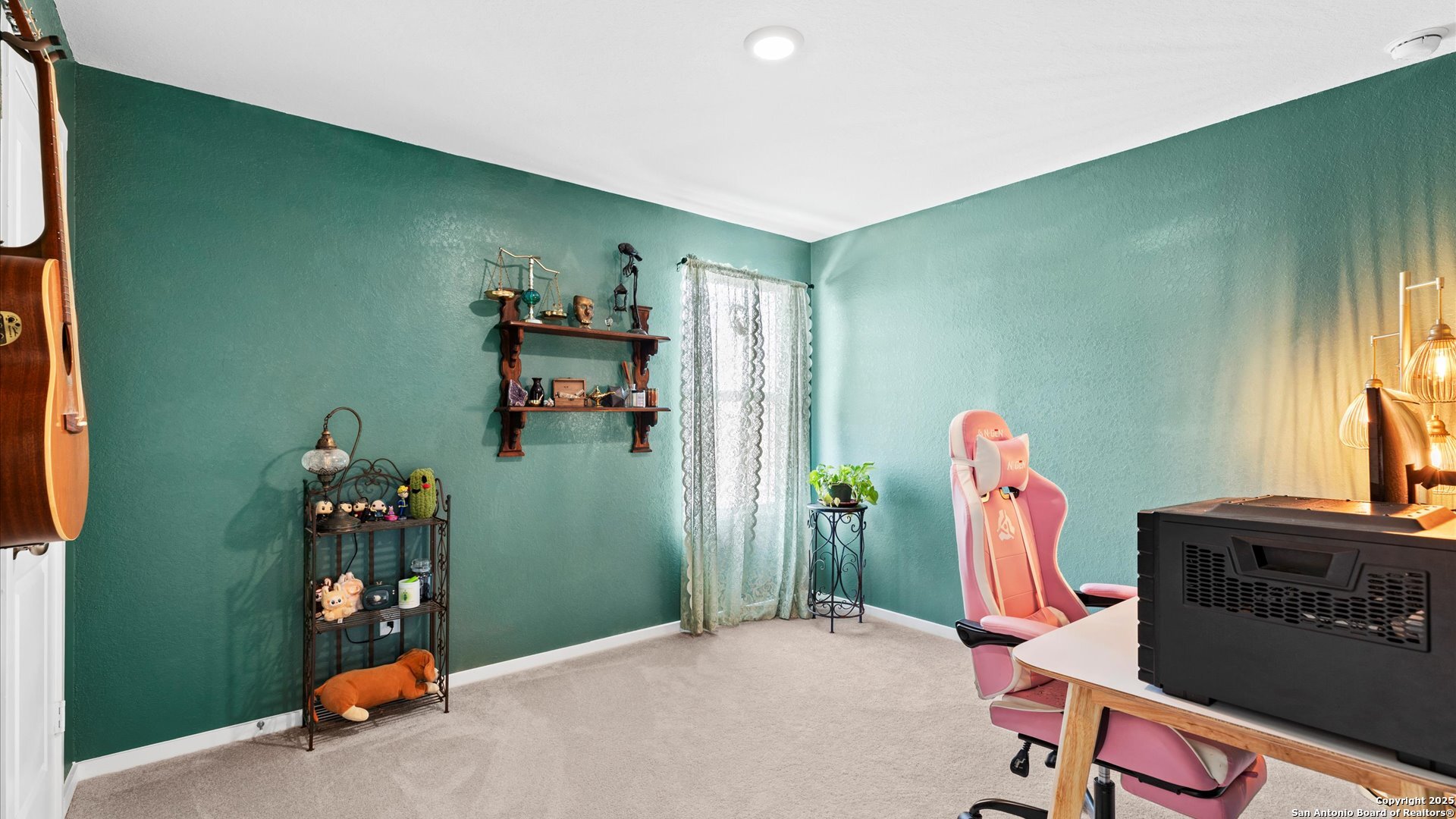 main property photo 13
