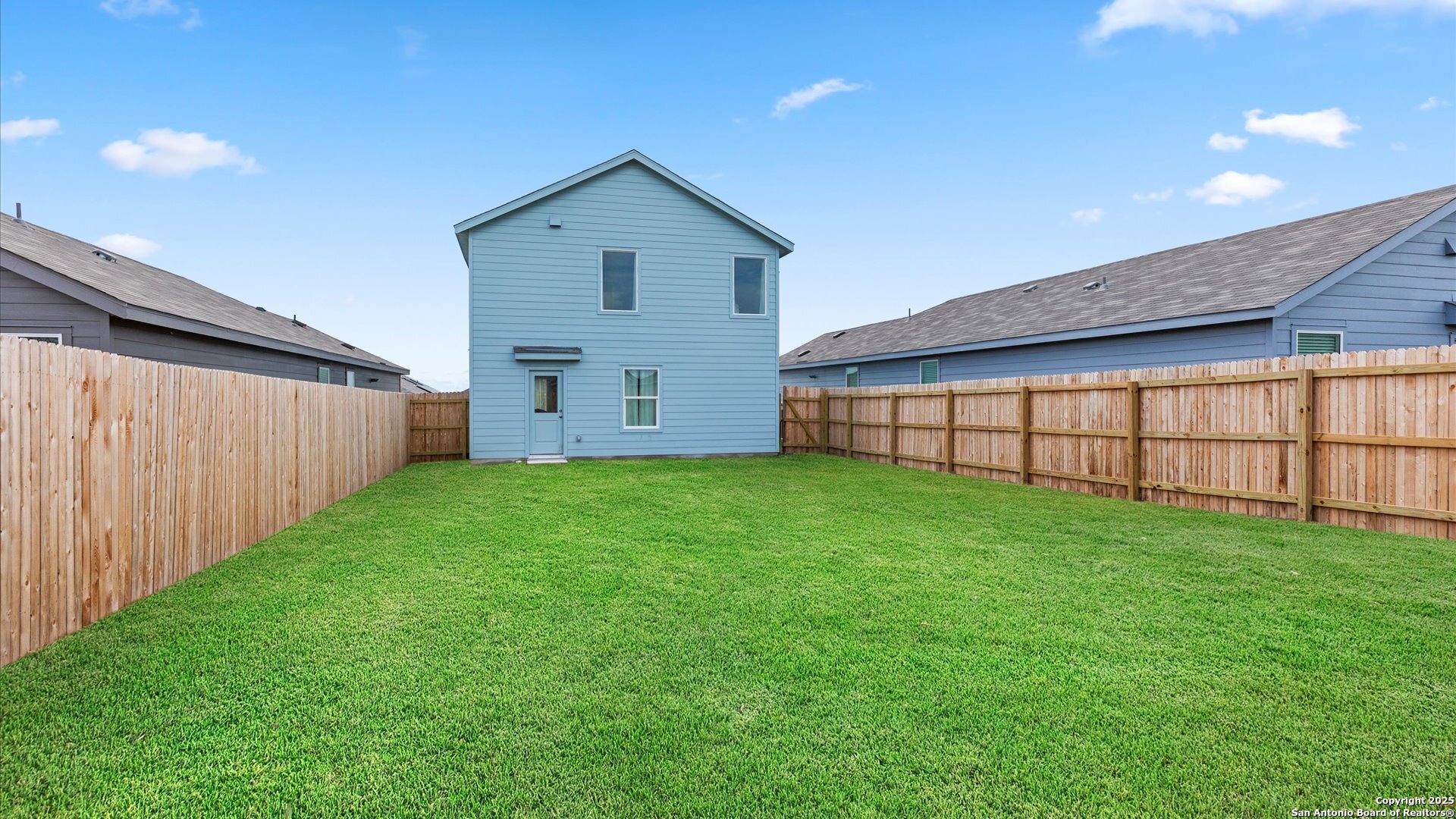 main property photo 15