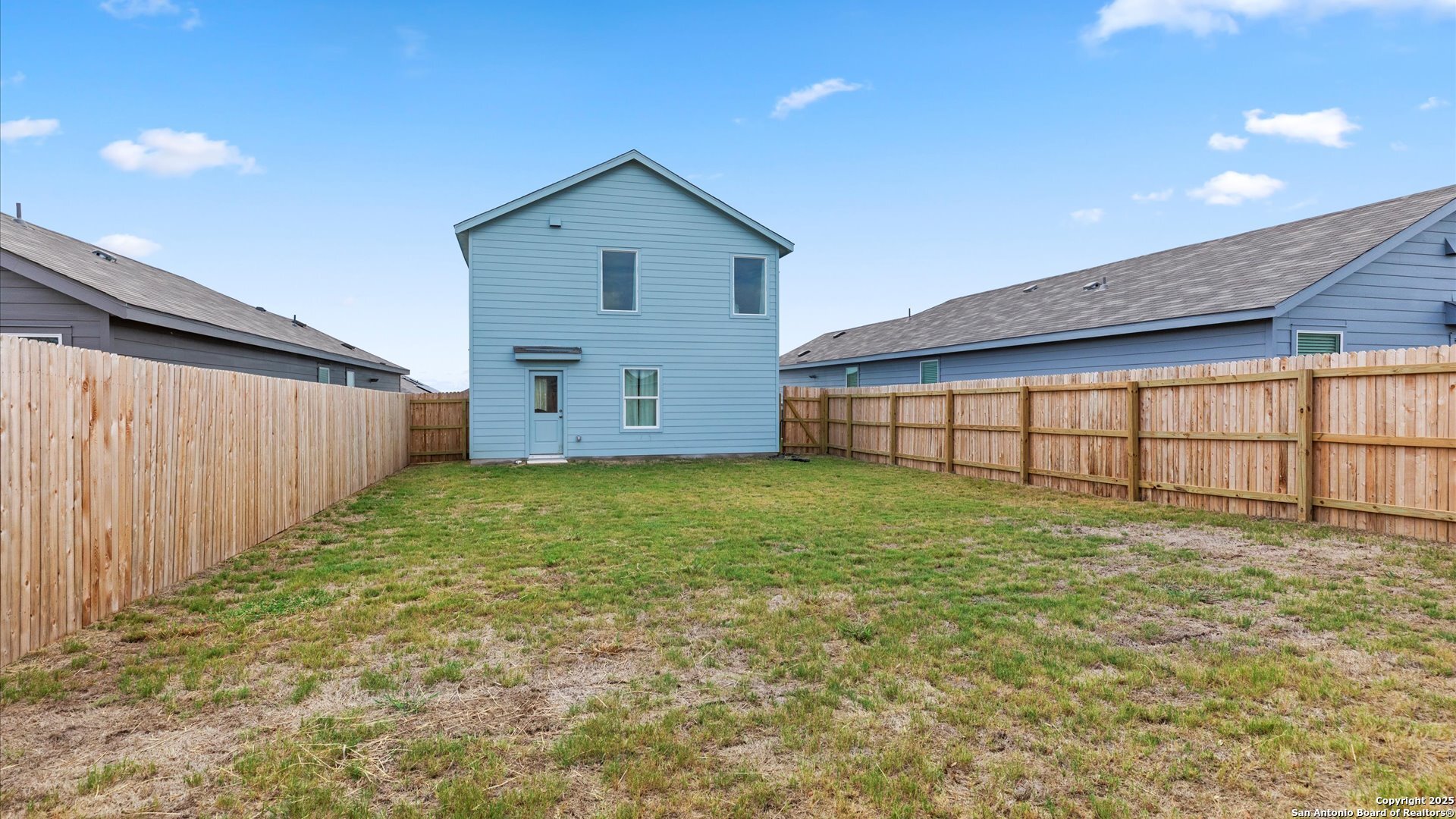 main property photo 19