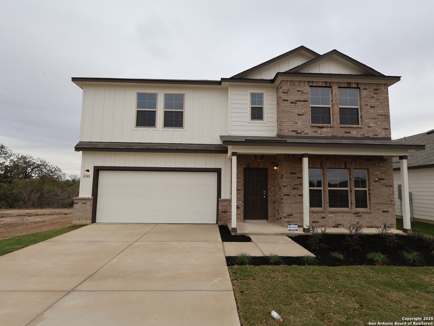 main property photo 0