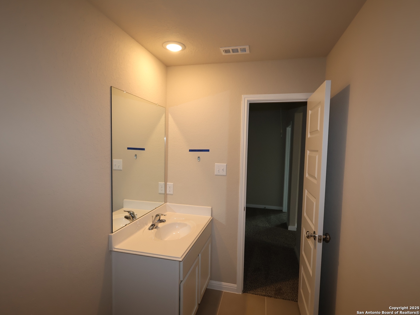 property viewer photo 10