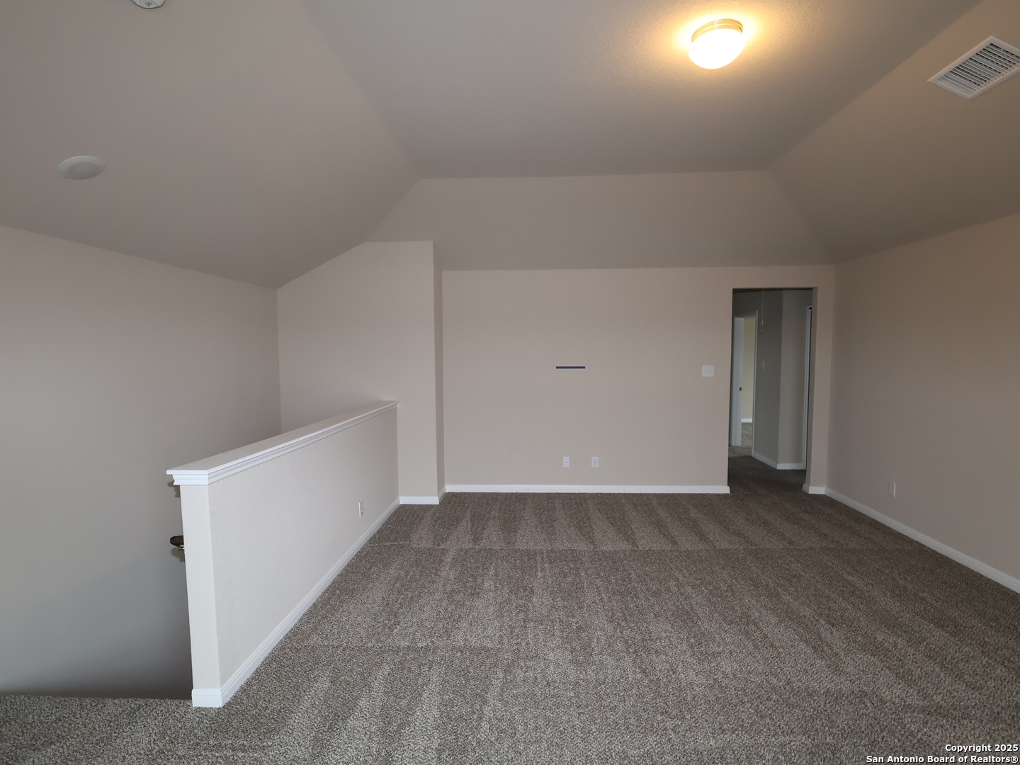 property viewer photo 13
