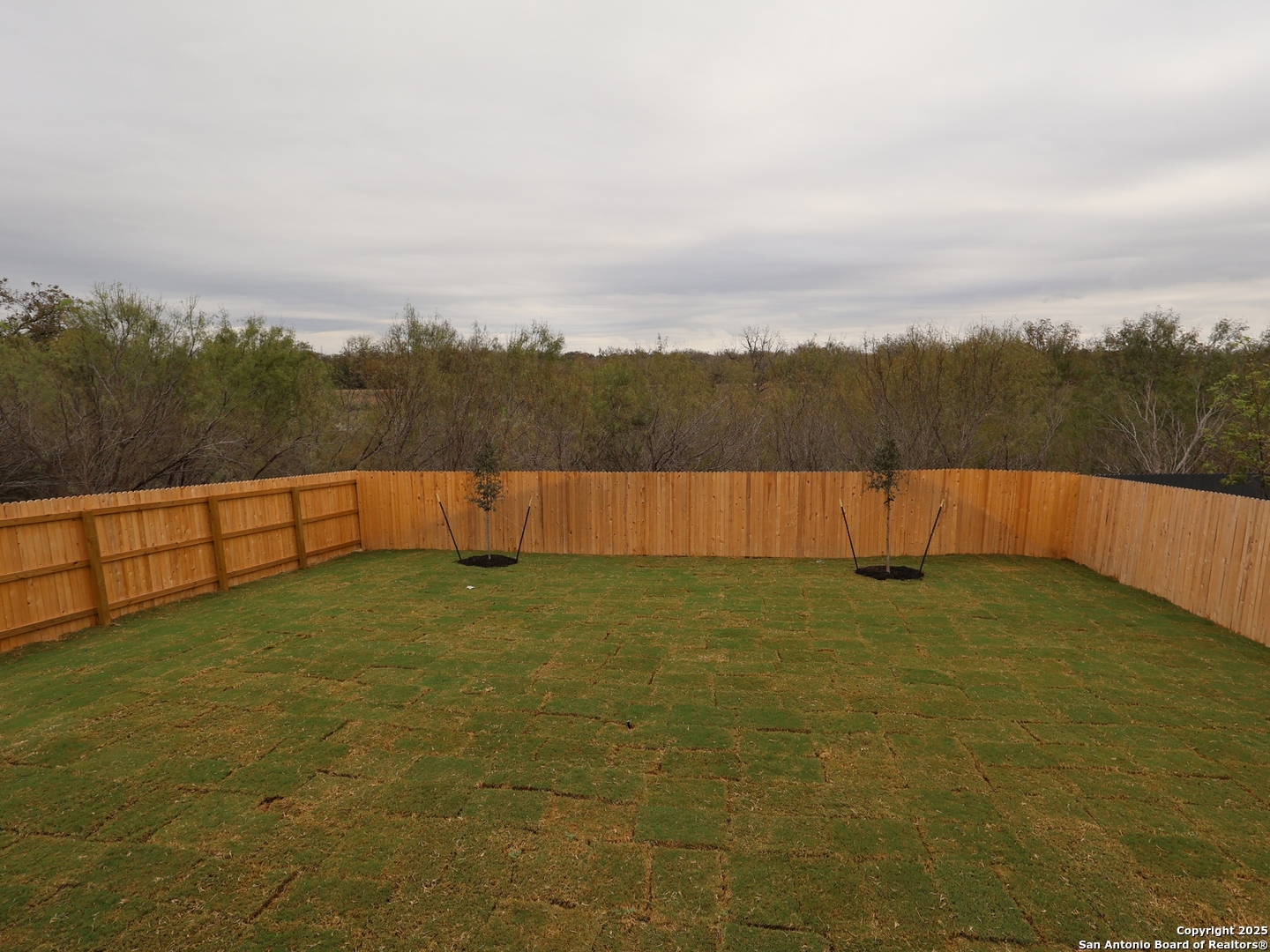 property viewer photo 20