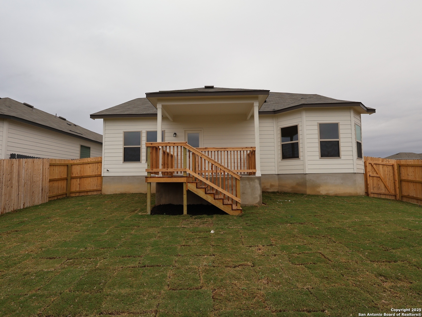 property viewer photo 22