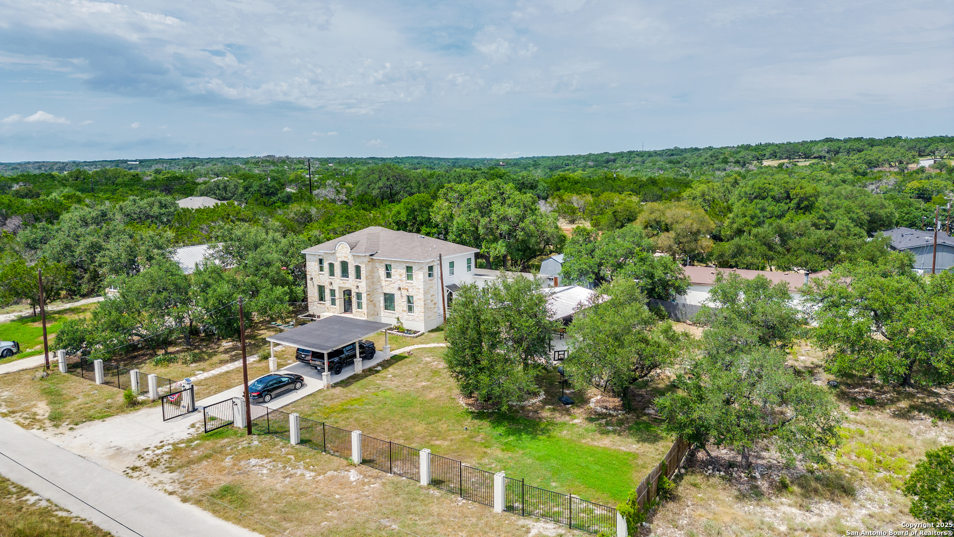 main property photo 23
