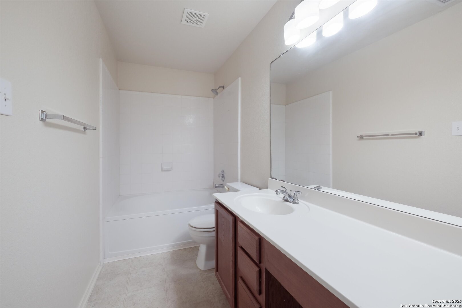property viewer photo 10