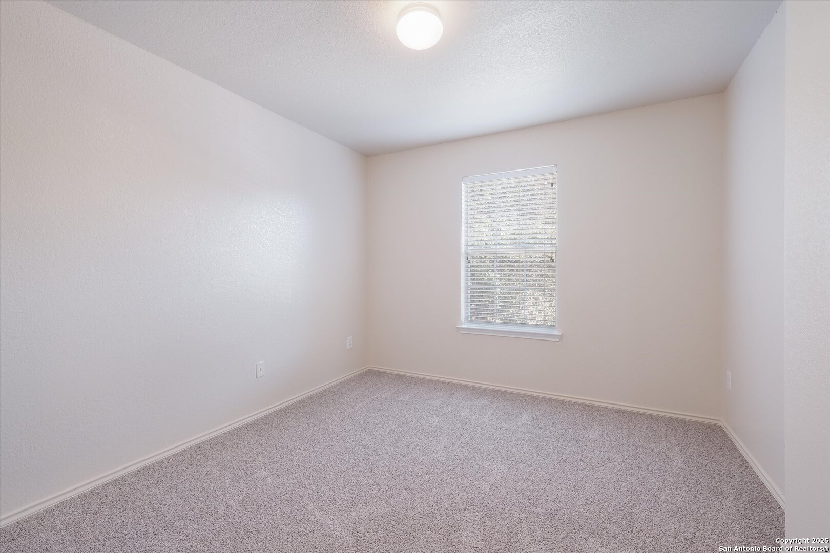 property viewer photo 14