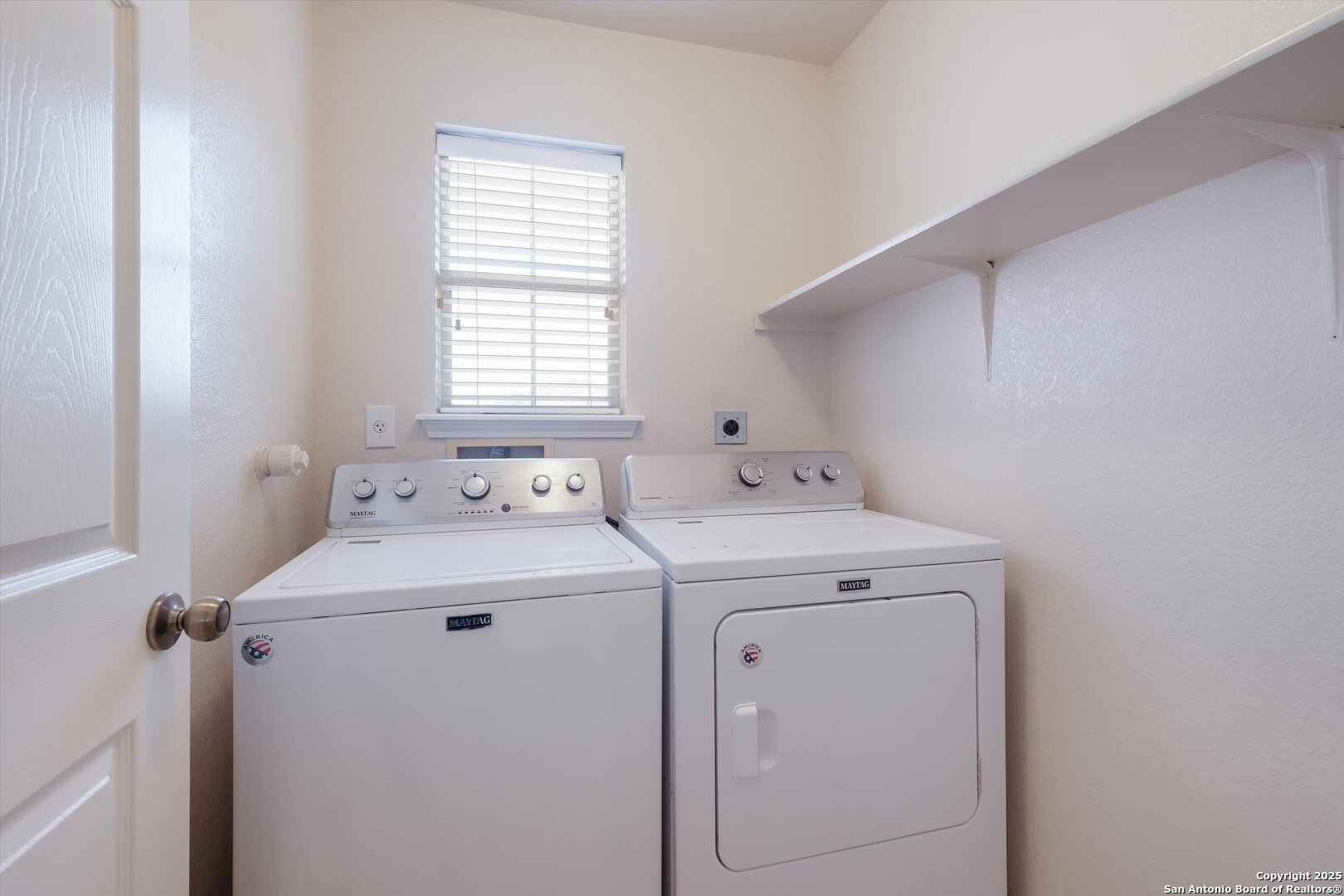 property viewer photo 16