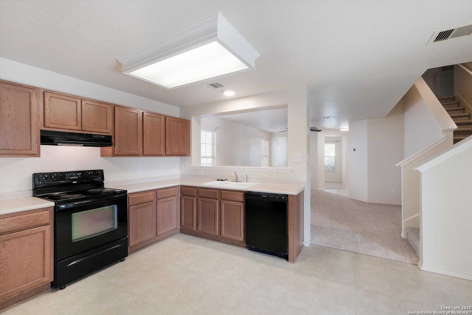 property viewer photo 6