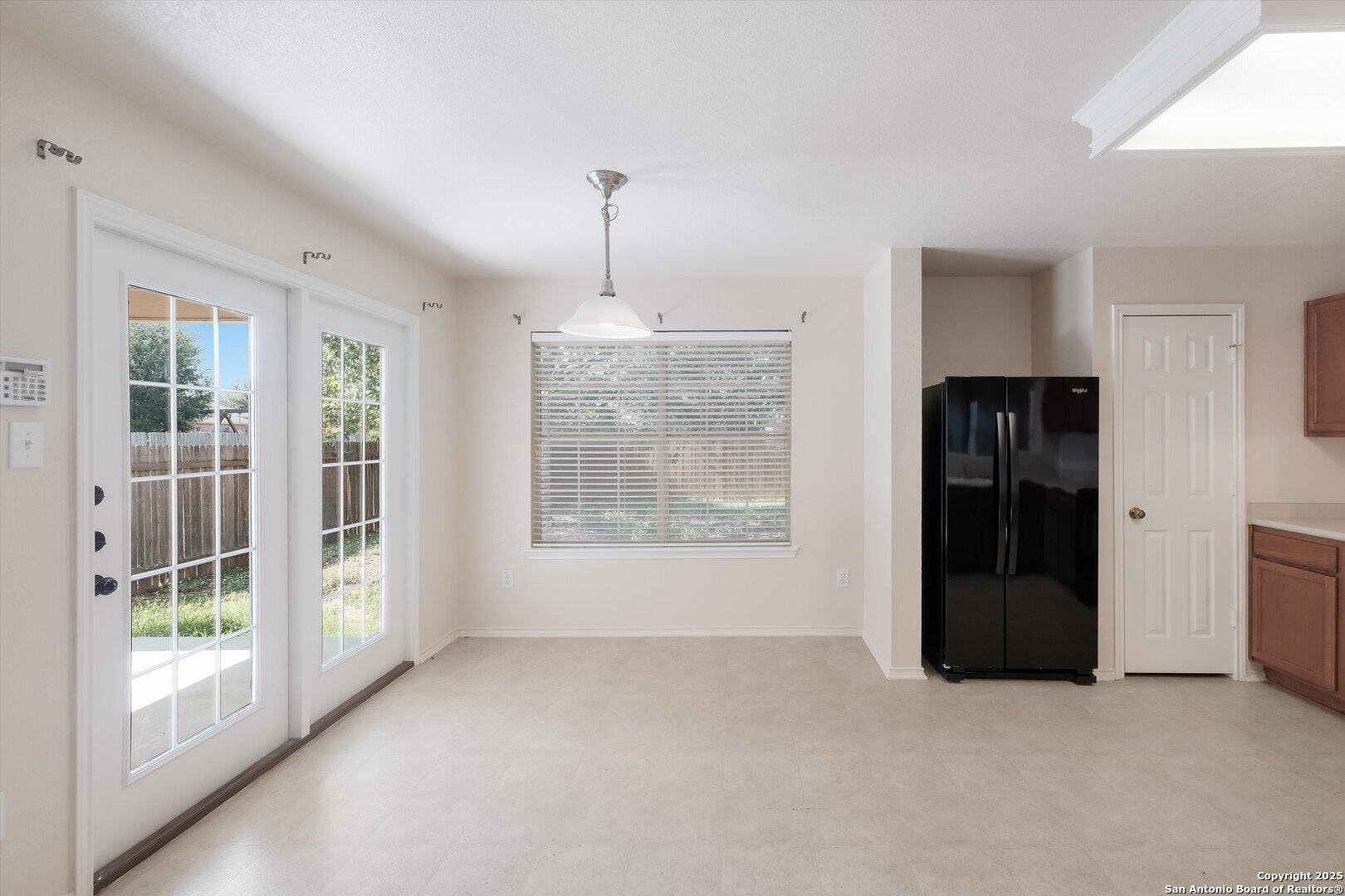 property viewer photo 7