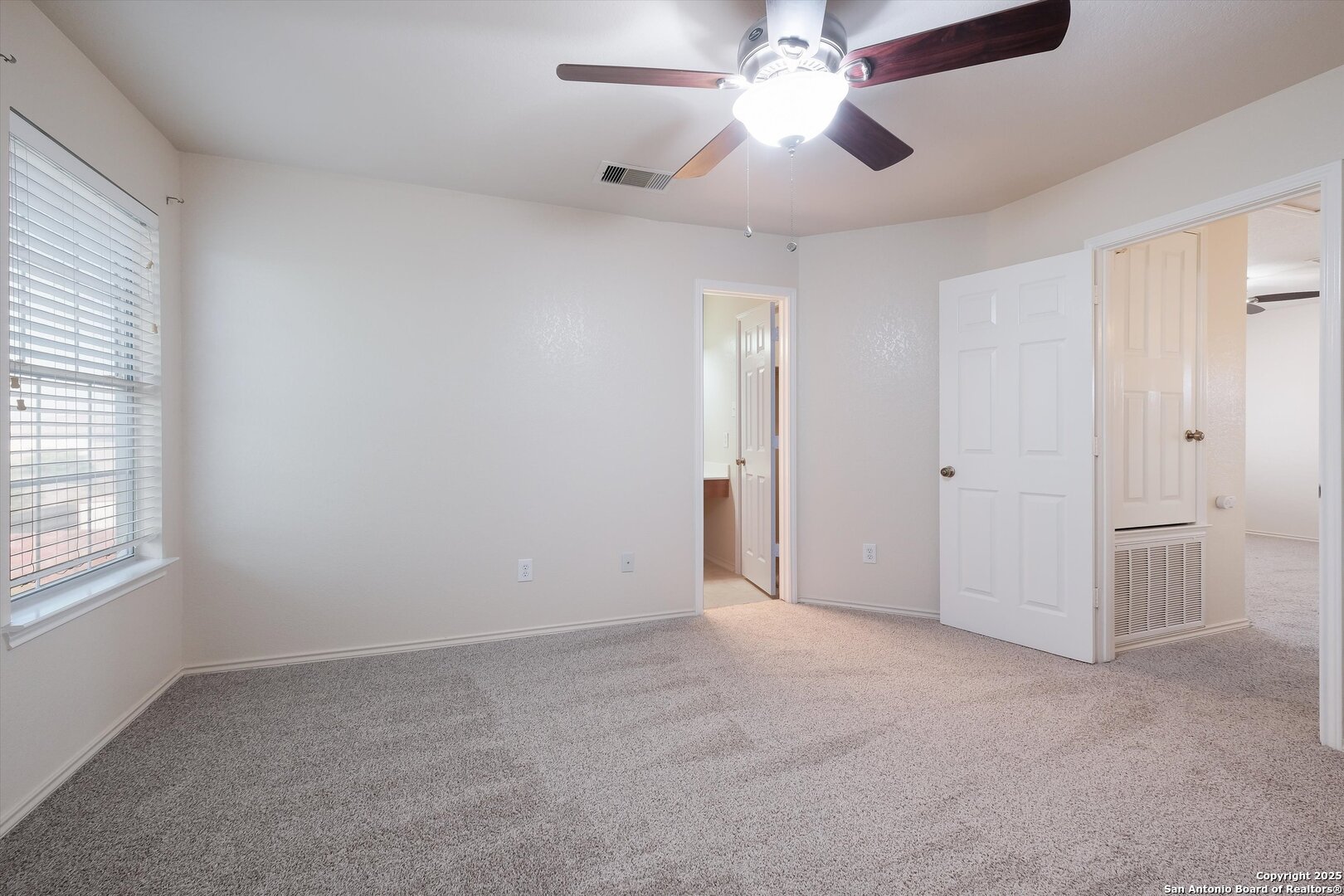 property viewer photo 9