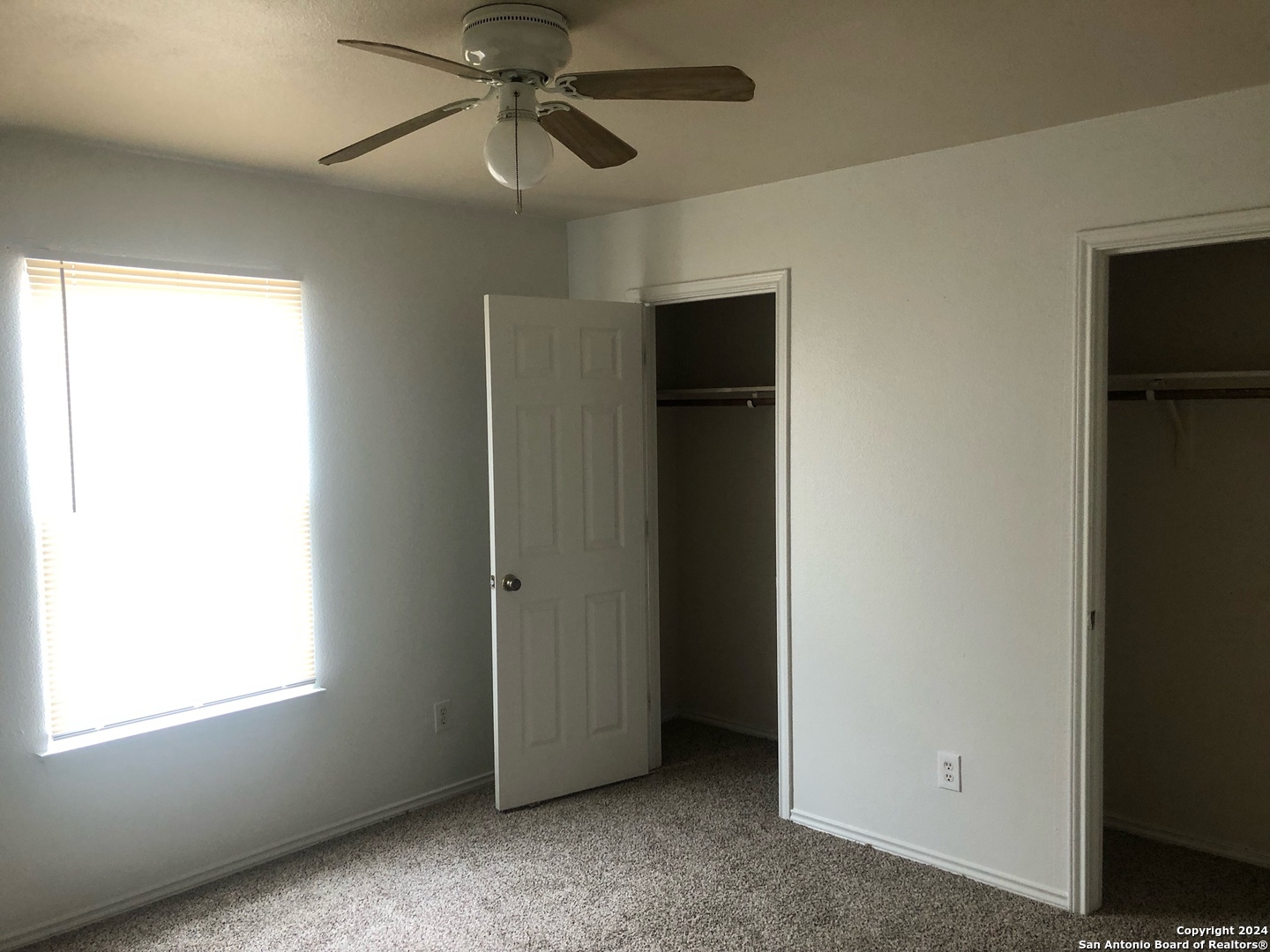 property viewer photo 4