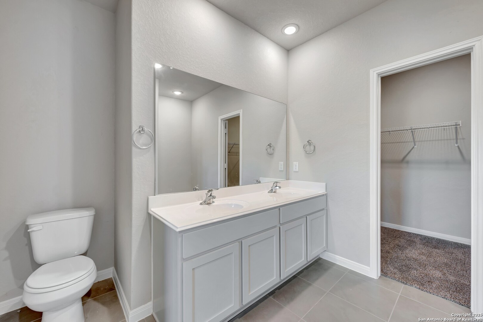 property viewer photo 14