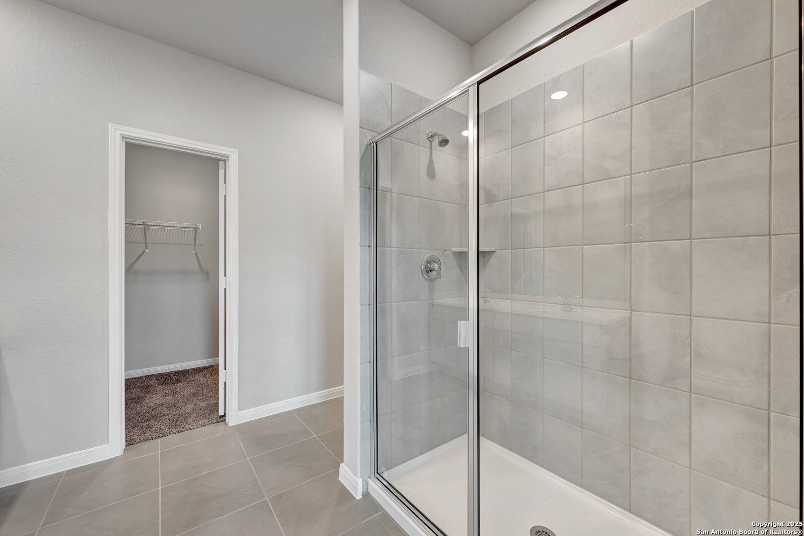 property viewer photo 16