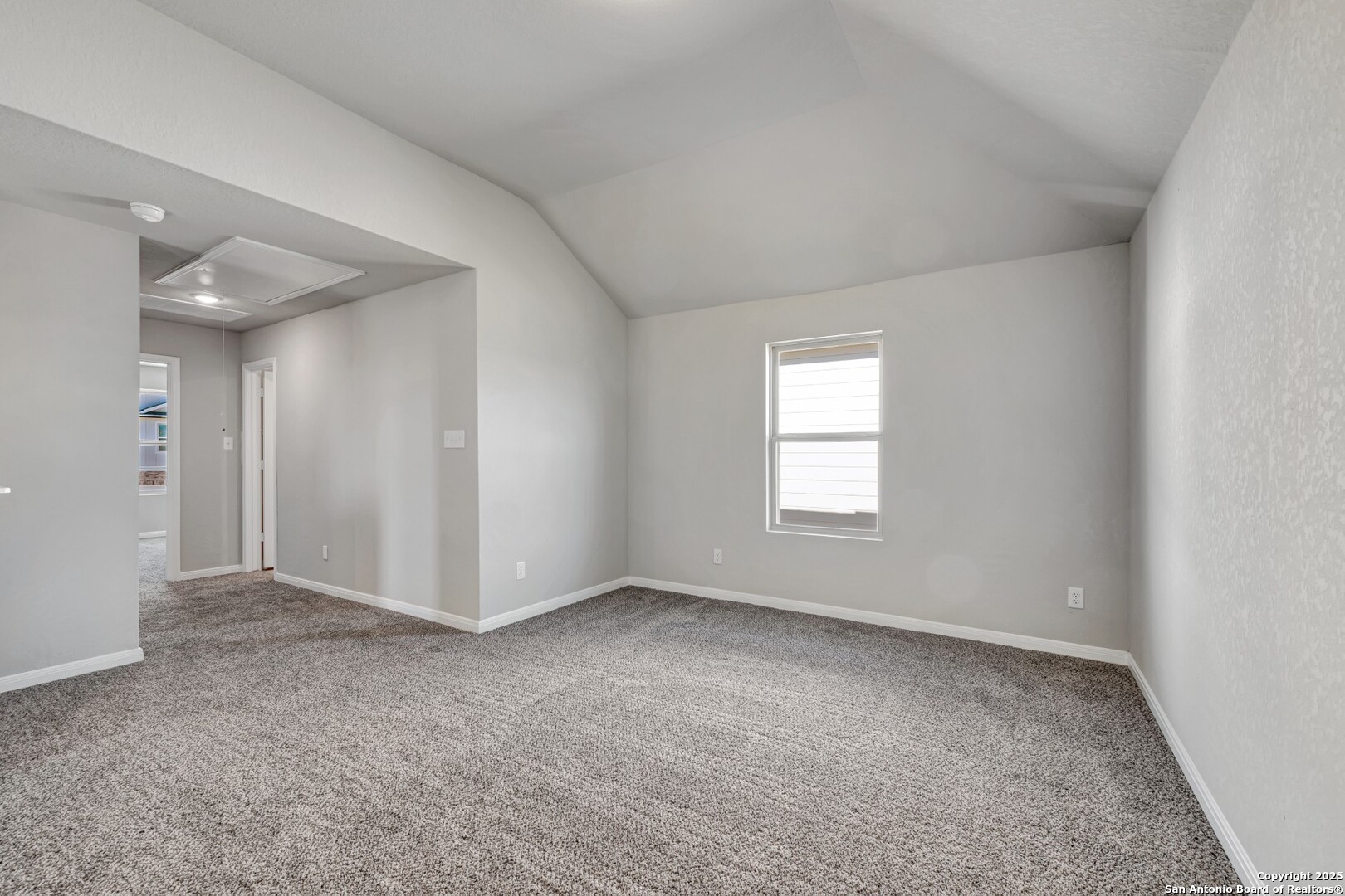 property viewer photo 24