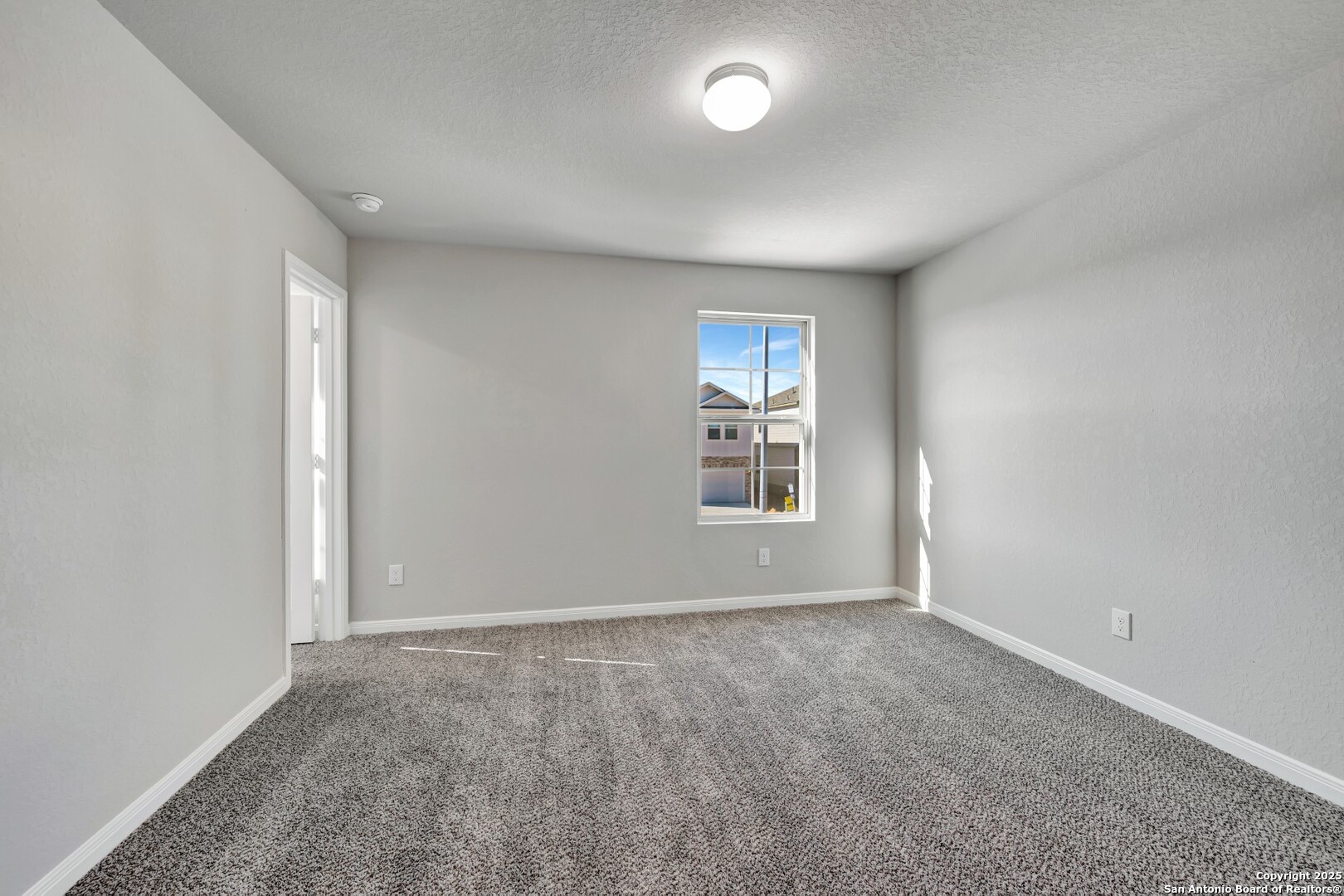 property viewer photo 27