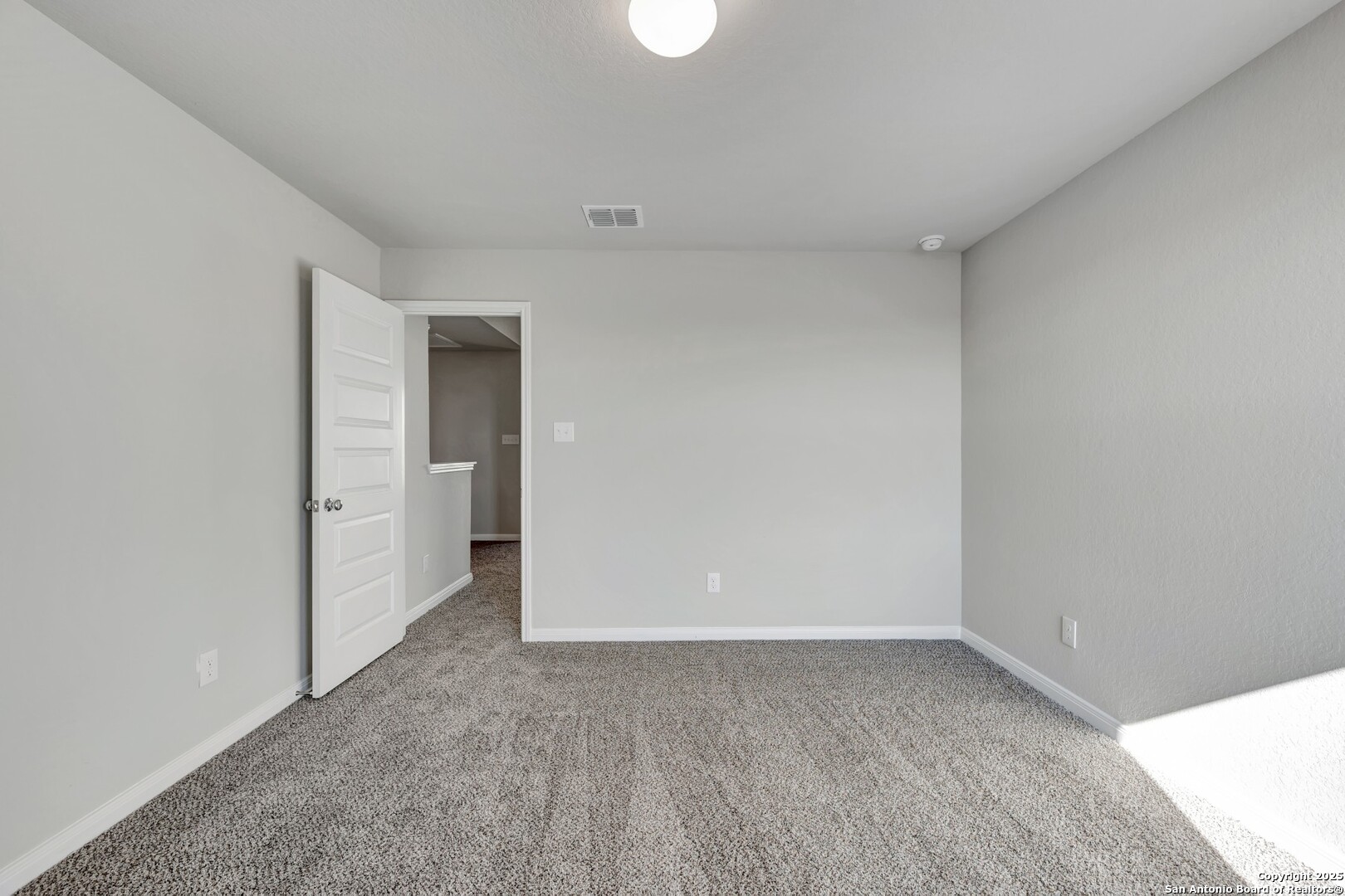 property viewer photo 28