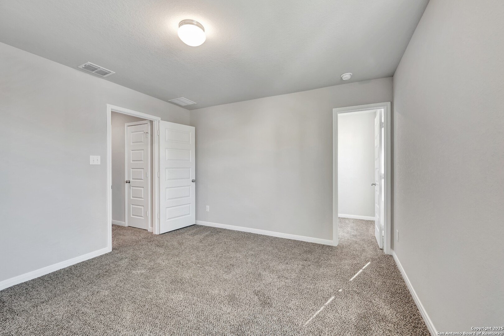 property viewer photo 30