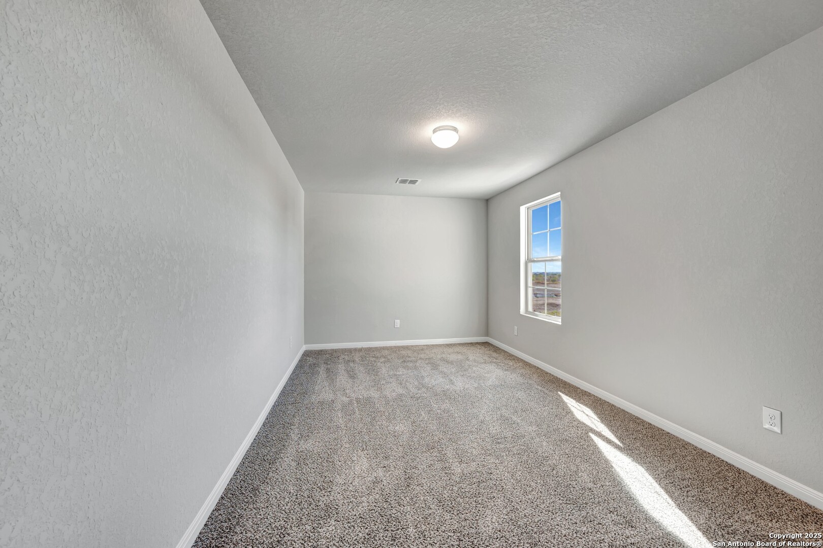 property viewer photo 31