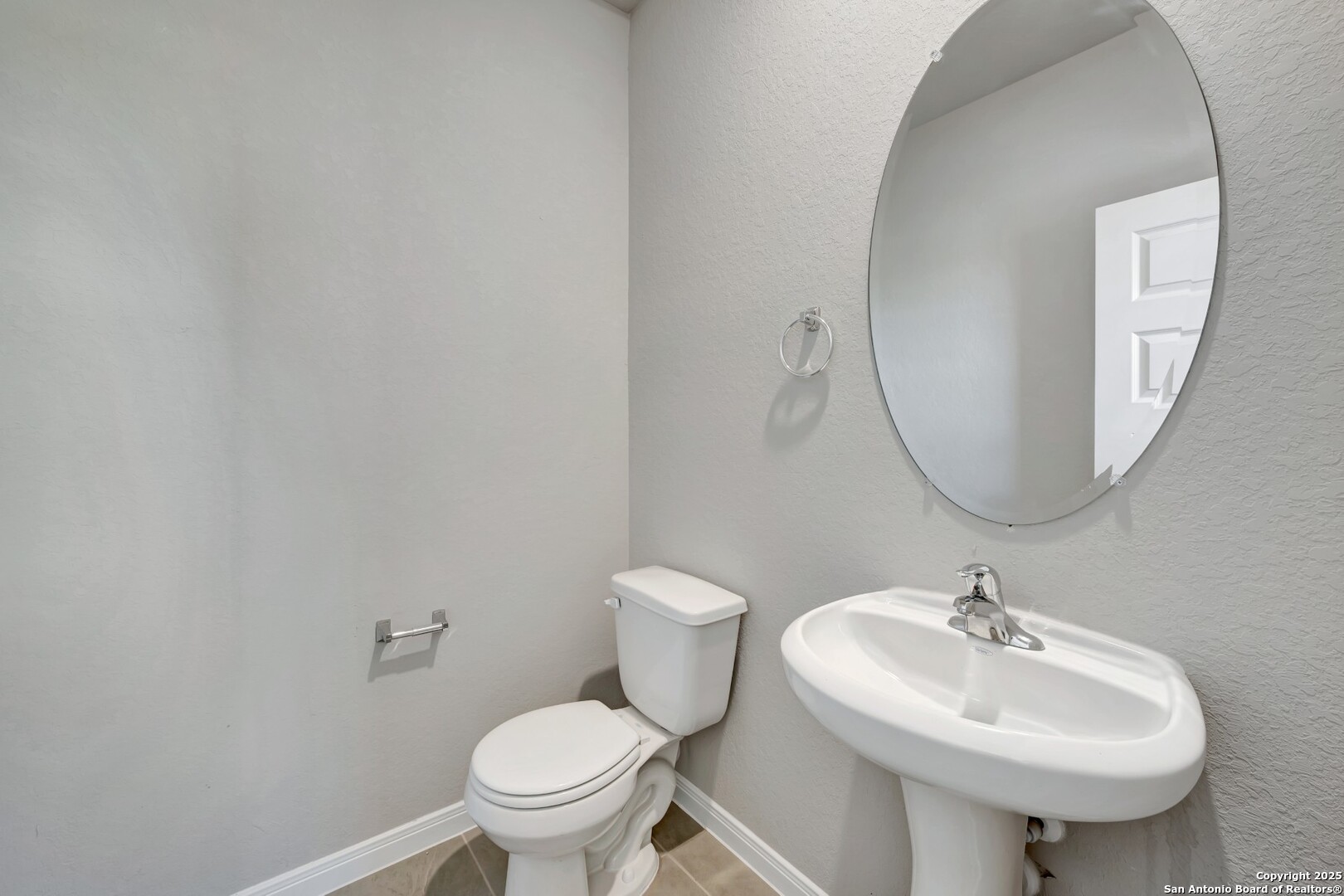 property viewer photo 36