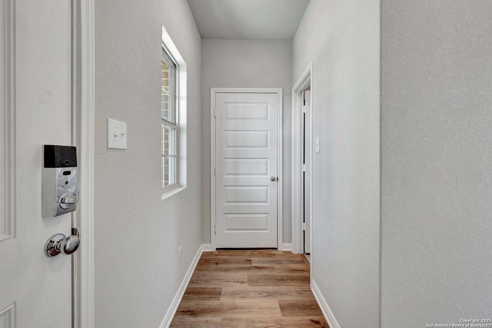 property viewer photo 38