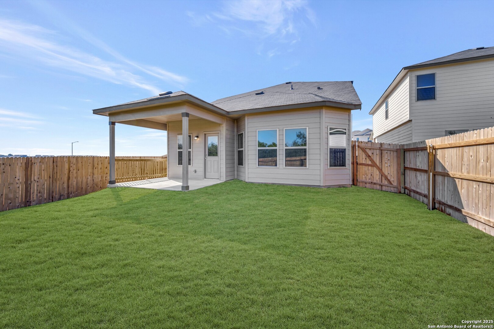 property viewer photo 44