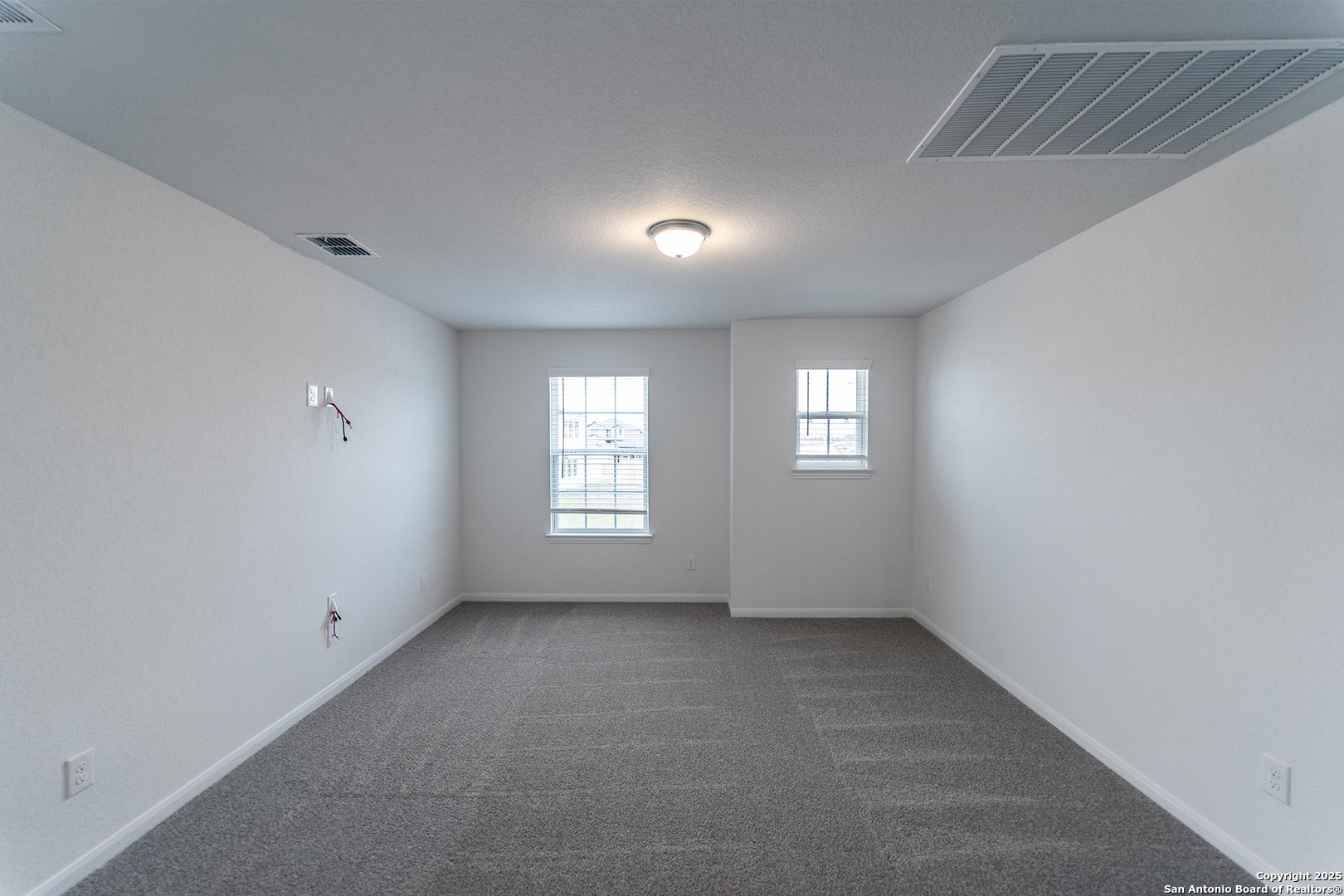 property viewer photo 15