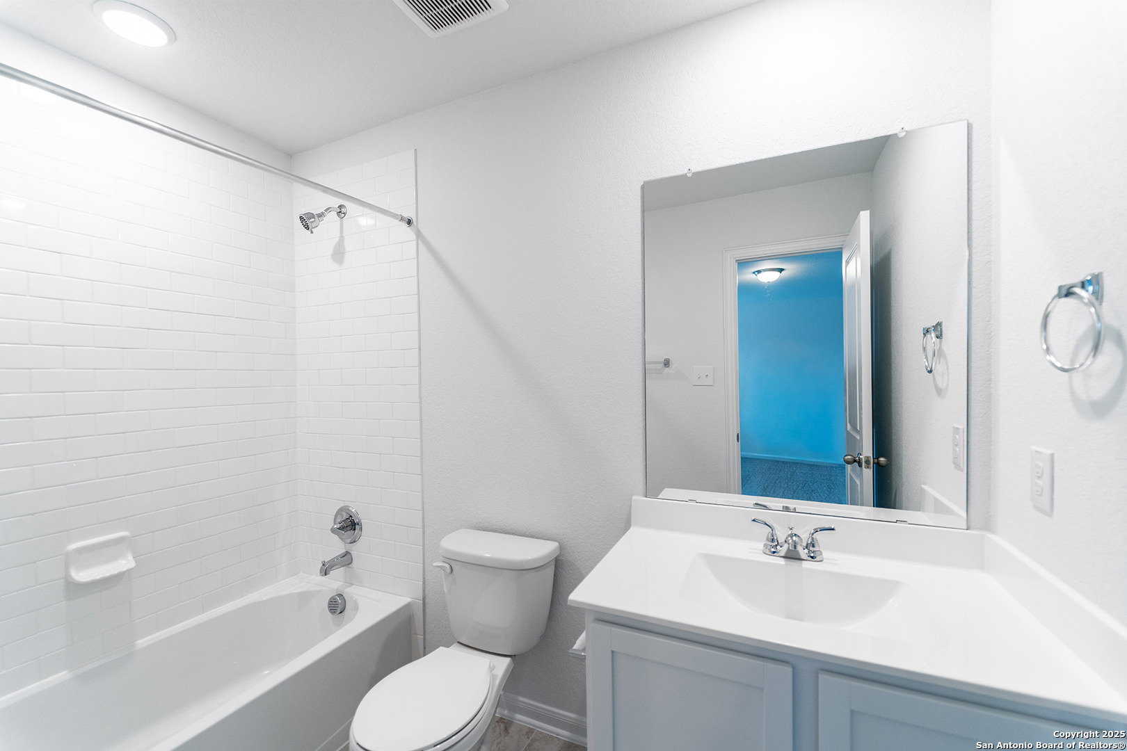 property viewer photo 19