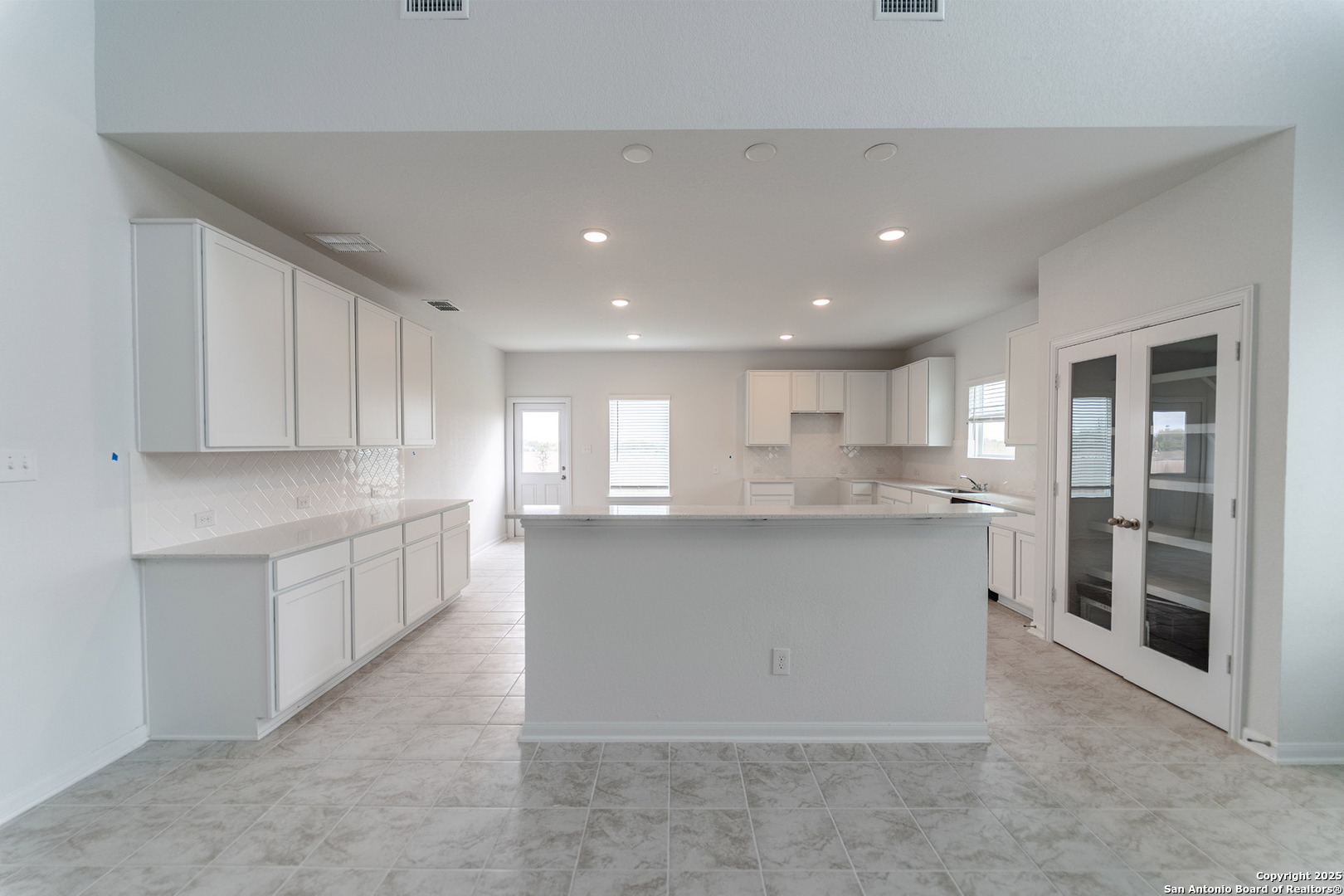 property viewer photo 4