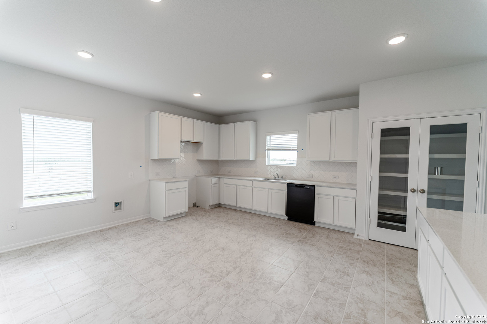 property viewer photo 5