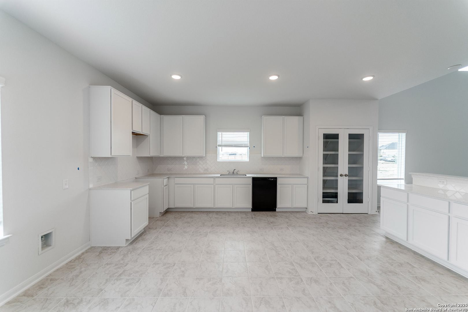 property viewer photo 6