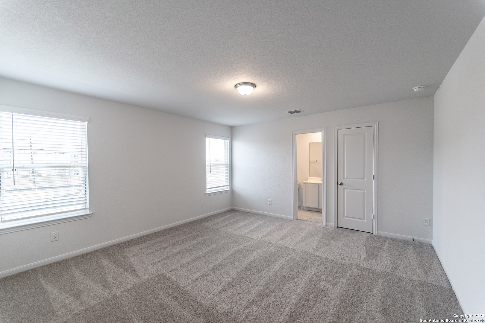 property viewer photo 8