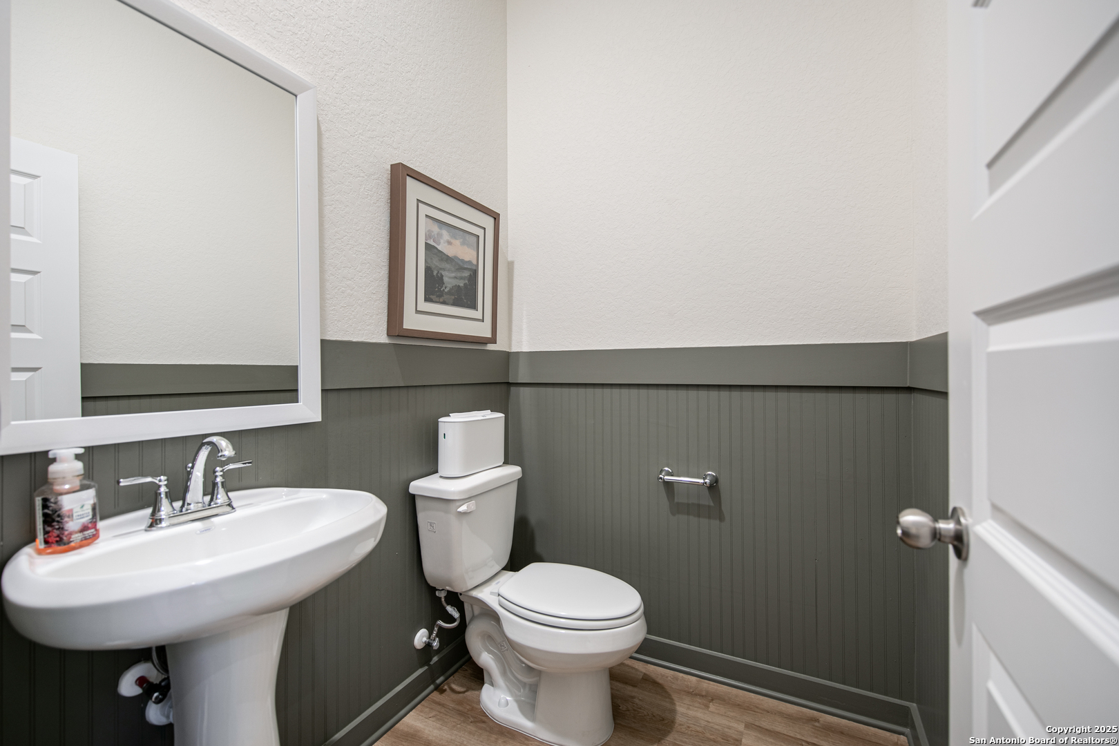 main property photo 5
