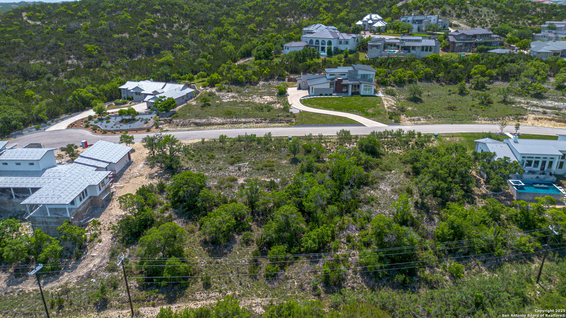 main property photo 8