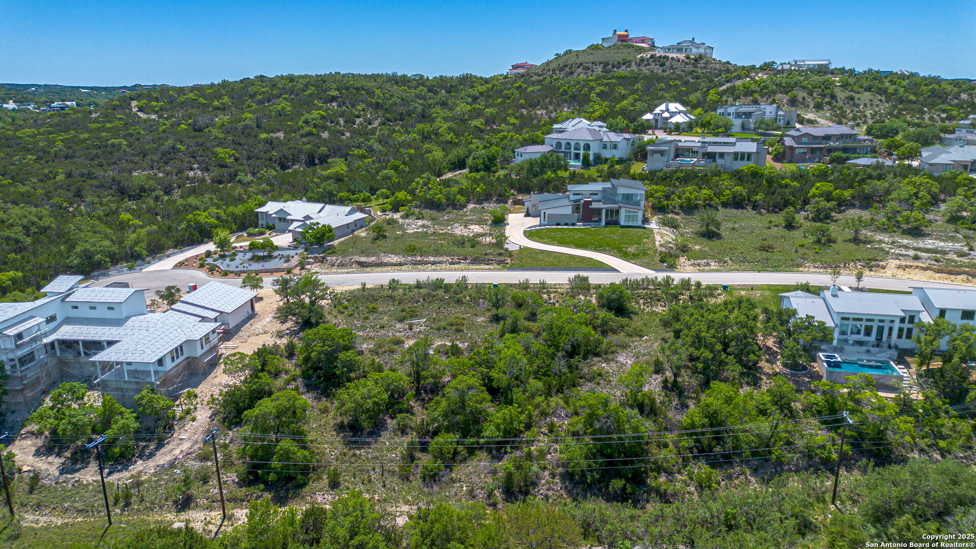 main property photo 9