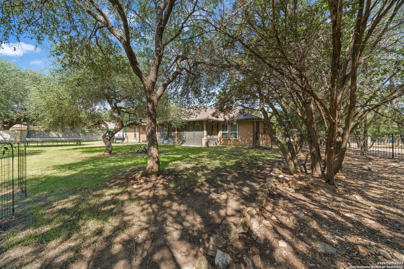 main property photo 29