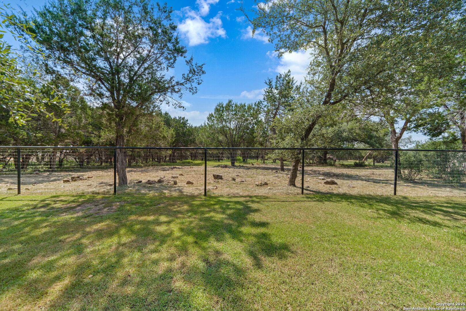 main property photo 31