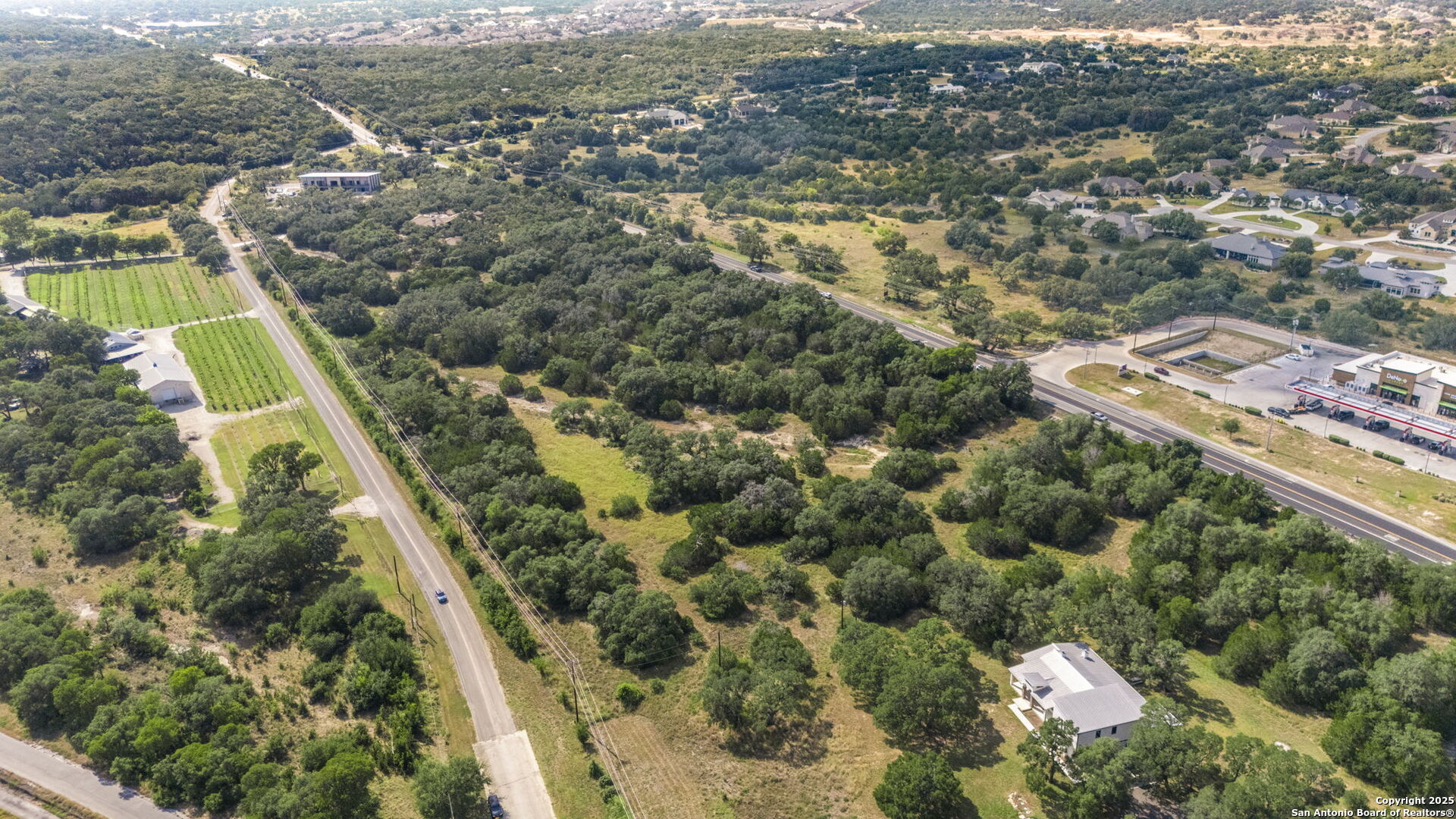 main property photo 12