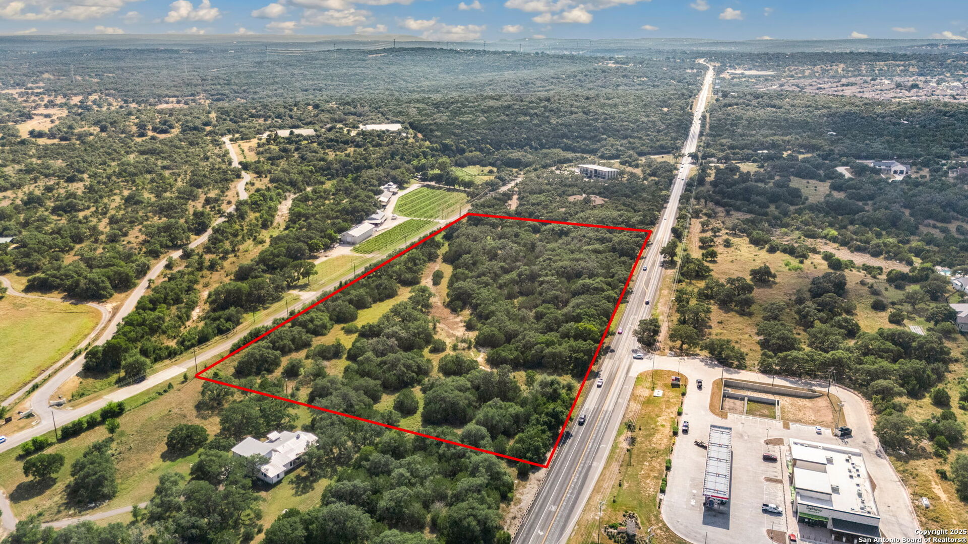 main property photo 13