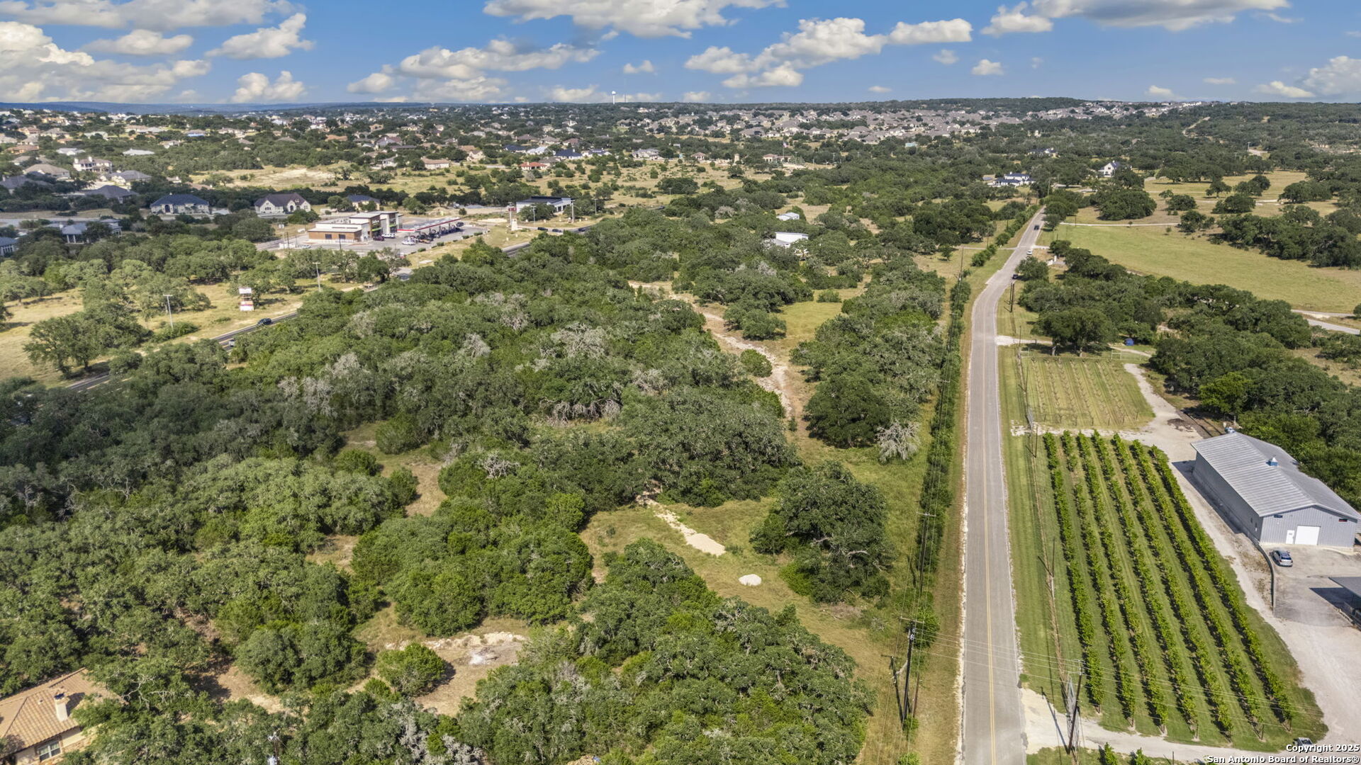 main property photo 16