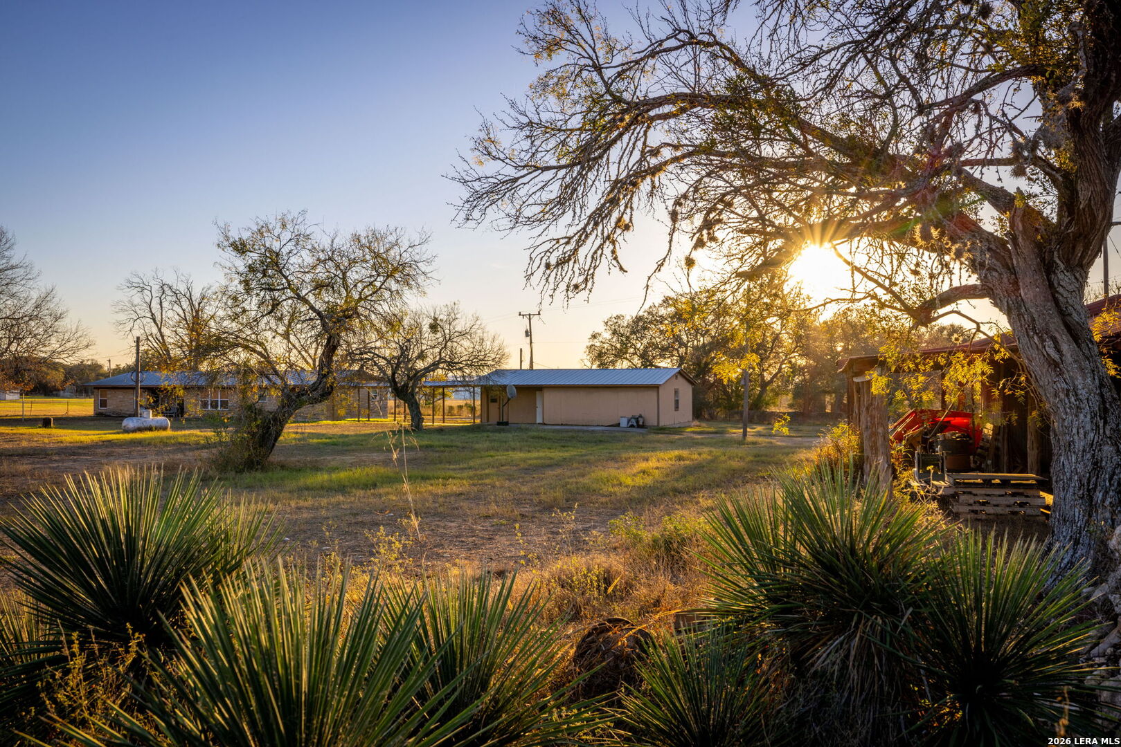 main property photo 31