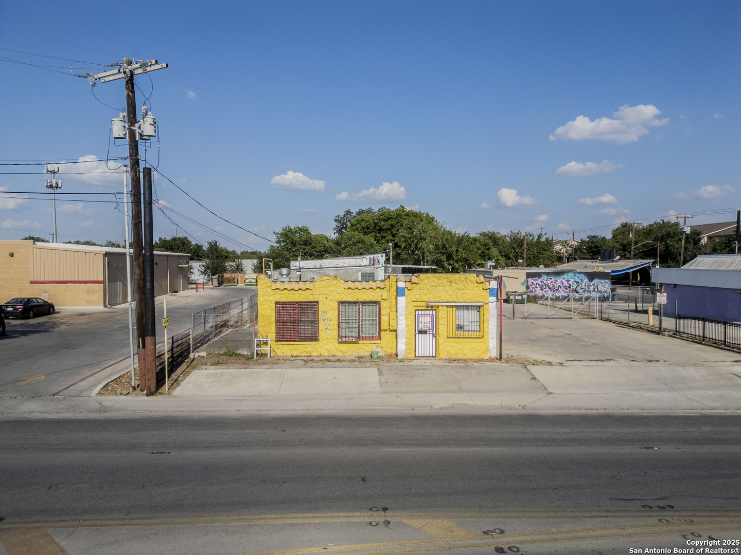 main property photo 20